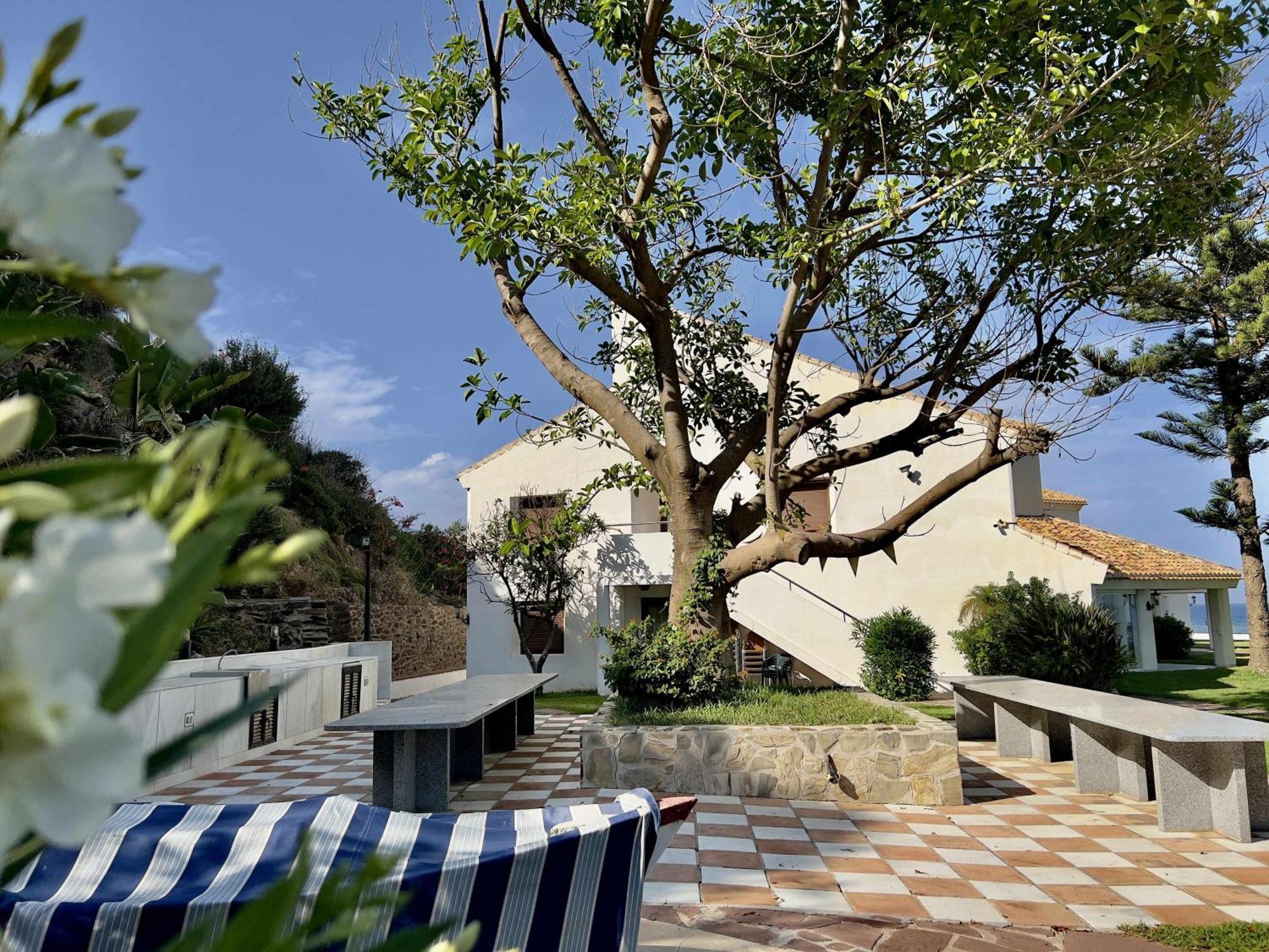 Castle Beach House. Luxury Beachfront Villa - Malaga — Photos 2